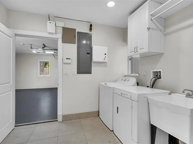 2840 NE 26th Ct — Photo 25