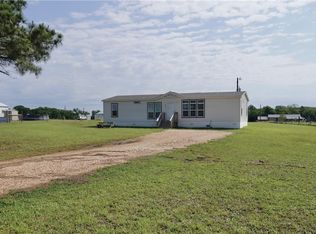 1048 County Road 402, Dime Box, TX 77853