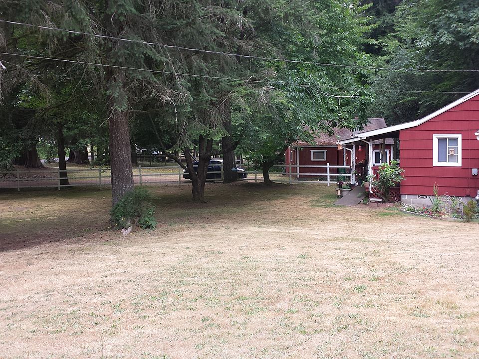 2nd image of 1851 Mountain View Rd E