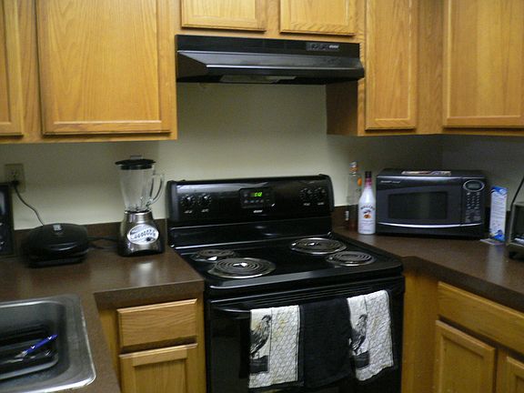 2nd image of 700 Executive Center Dr APT 39