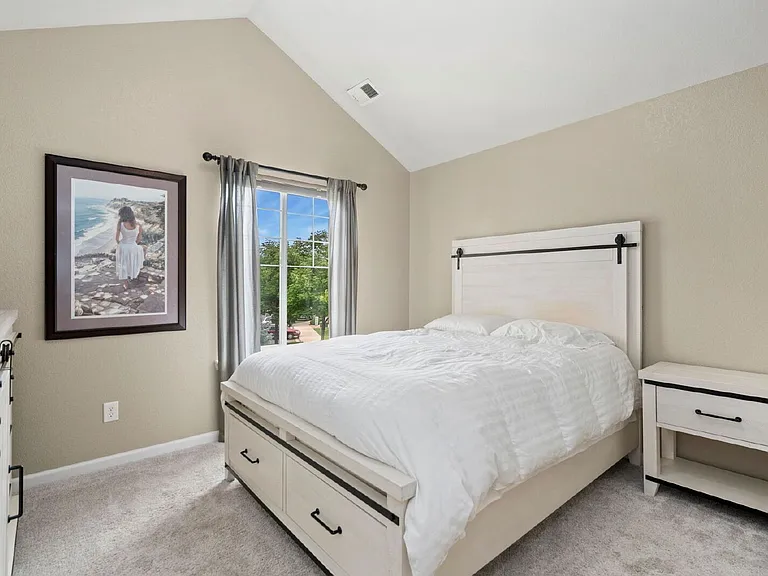 4635 Hahns Peak Dr #204 — Photo 14