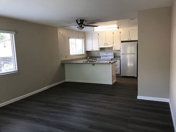 4th image of 7011 Mulberry Ct