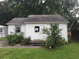 1322 N 17th St, Belleville, IL 62226