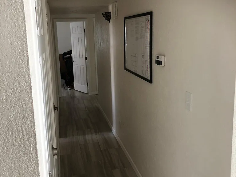Rolling Hills Dr — Photo 6