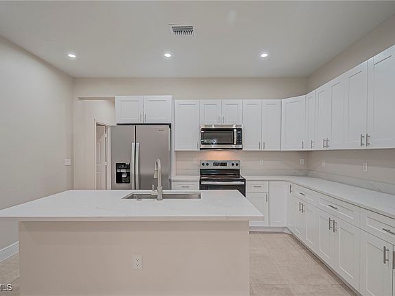 5th image of 2405/2407 Quentin Ave S