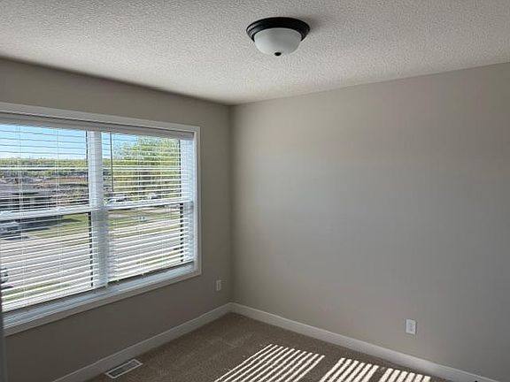 5th image of 10554 Robinwood Rd