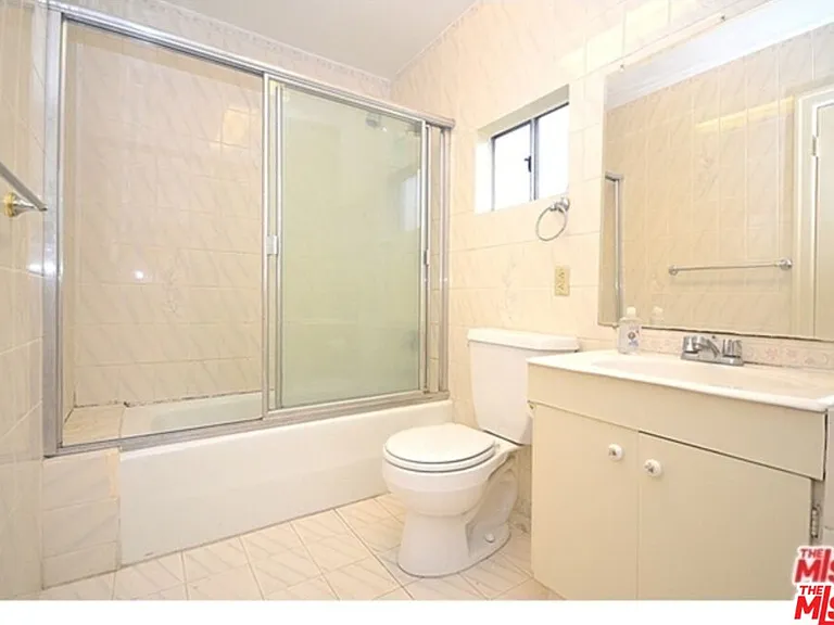 429 S Orange Dr — Photo 6