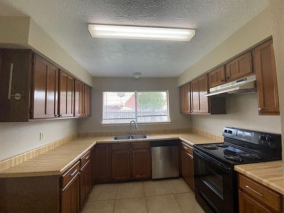 5th image of 13230 S Thorntree Dr