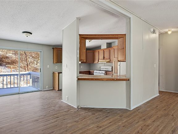 5th image of 7655 Eagle Valley Rd