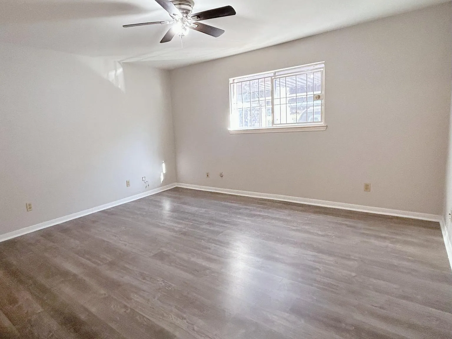 3 bed, 1392 sqft, $1,399 — Photo 4