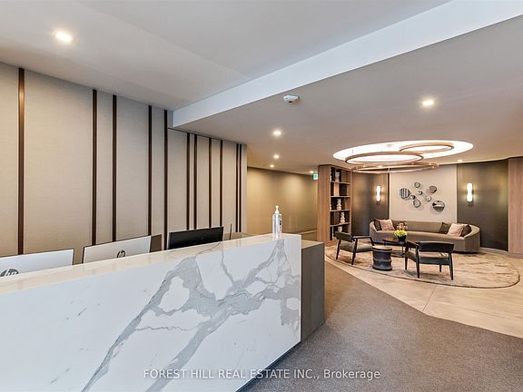3rd image of 20 Collier St #903