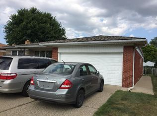 26910 Eureka Dr, Warren, MI 48091