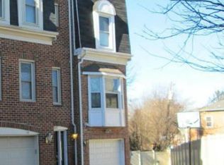 699 W Glebe Rd, Alexandria, VA 22305