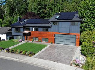 1210 Kenoyer Dr, Bellingham, WA 98229