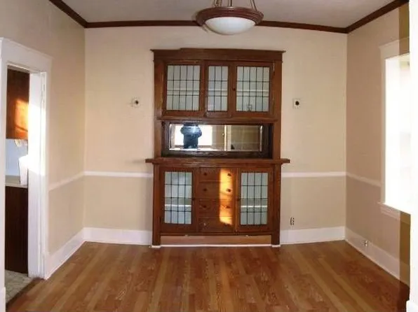 1530 SW 17th St, Topeka, KS 66604