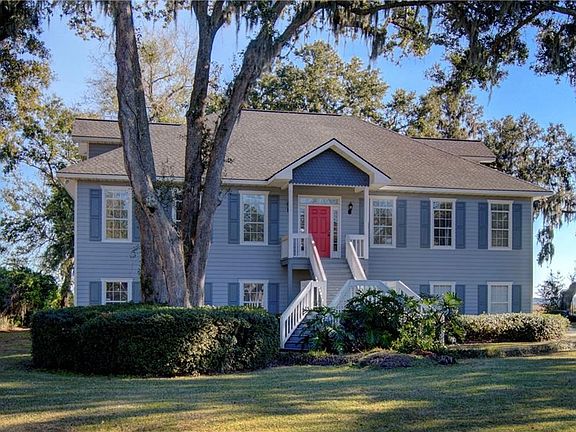 5th image of 158 Royal Dr
