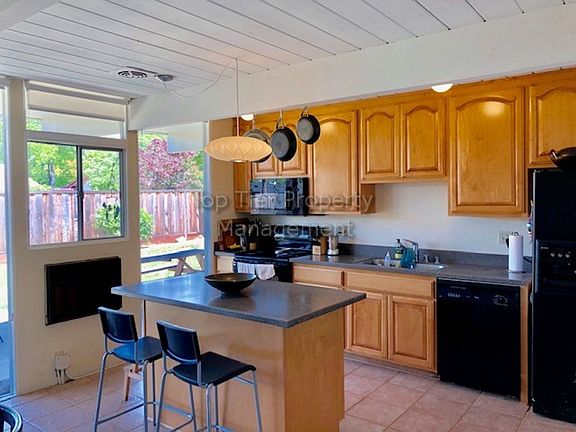5th image of 2772 San Benito Dr