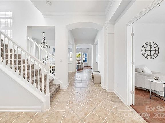 5th image of 6545 Old Magnolia Ln