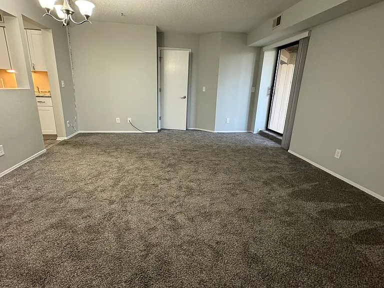 Westgate Residential Suites — Photo 15