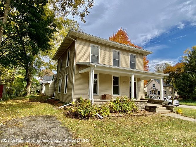 1st image of 402 Foote St