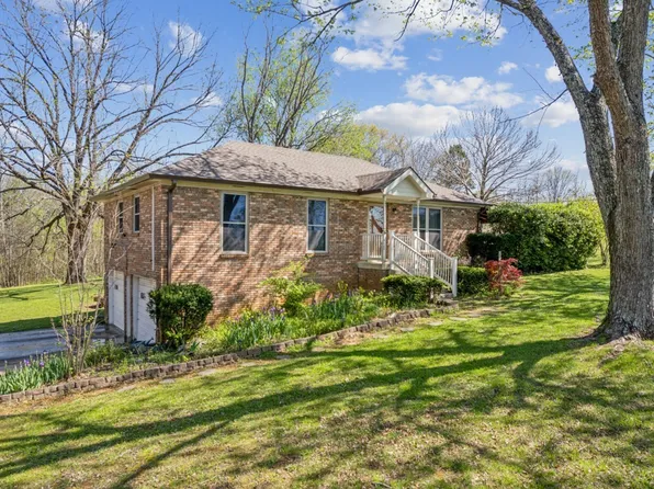 1190 Corum Hill Rd, Castalian Springs, TN 37031