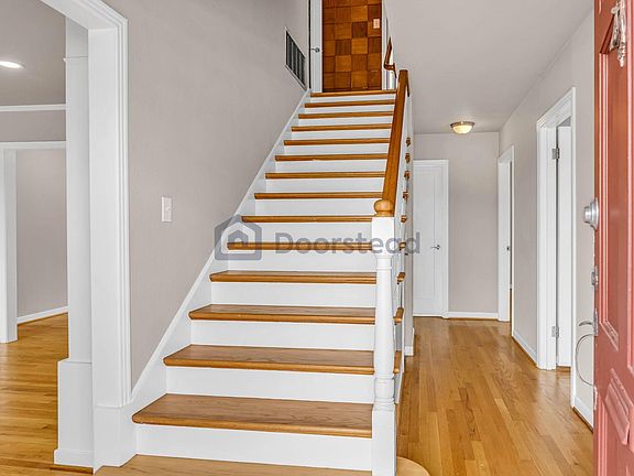 5th image of 3472 Cecil Ave