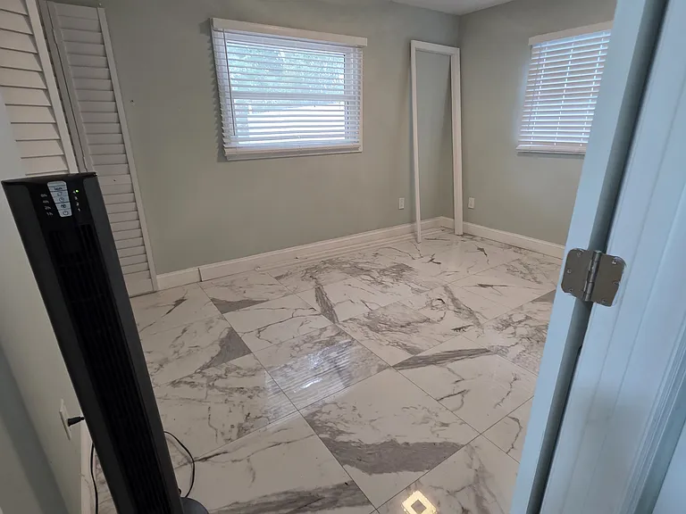 310 S Ulysses Dr — Photo 7