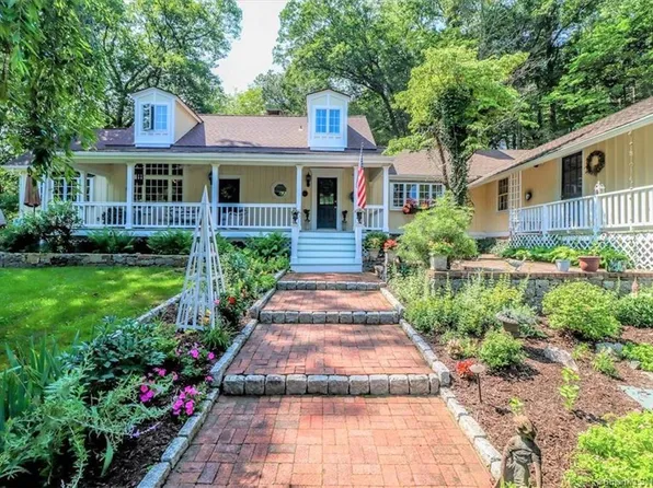 1 New Bridge Road, Brookfield, CT 06804