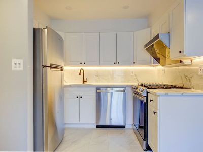 11882 Metropolitan Ave #5F, Kew Gardens, NY, 11415
