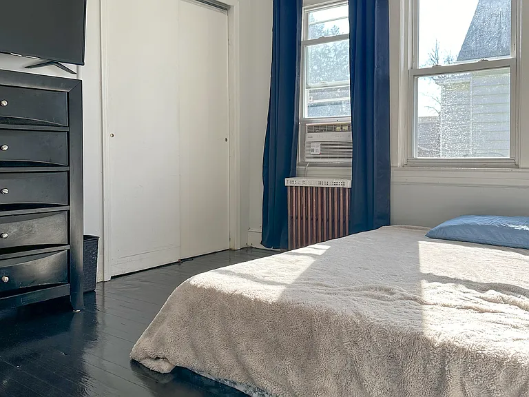184 Maple St #2 — Photo 12
