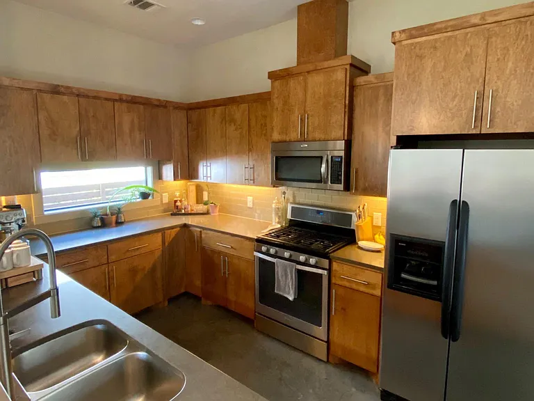 903 Cardinal Ln #A — Photo 9