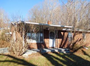 2331 Lightfoot Ln, Blacksburg, VA 24060