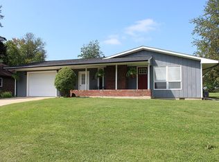 301 Cherokee Dr, Georgetown, IL 61846