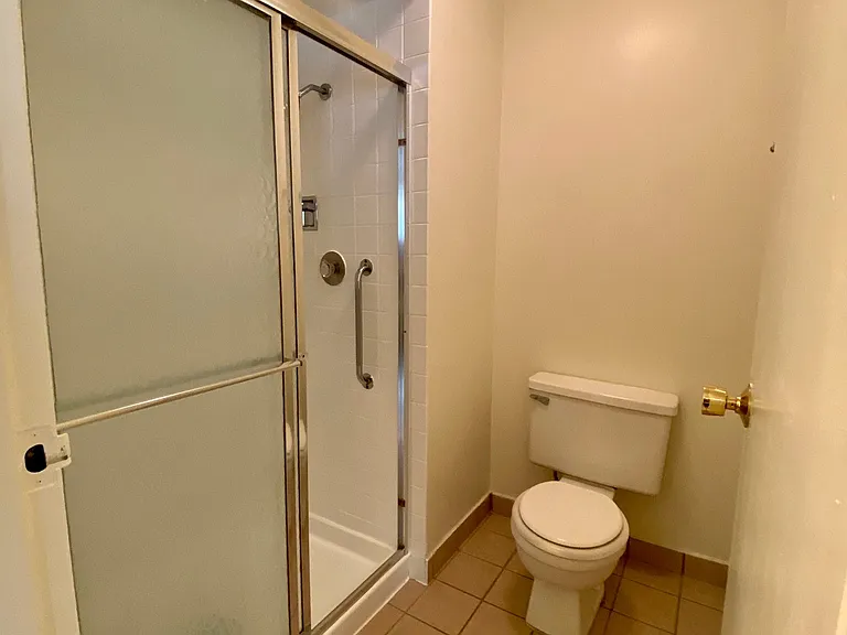 Farmingdale Apartments — Photo 75