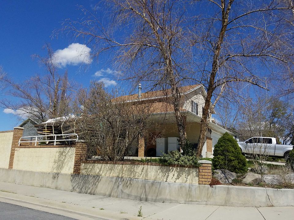 2nd image of 8732 S Pebble Hills Dr