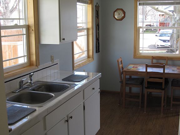 4th image of 804 Garfield Ave