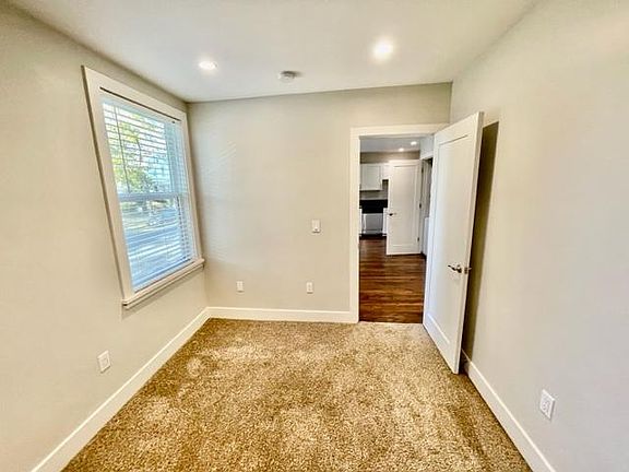 3rd image of 1325 18th St
