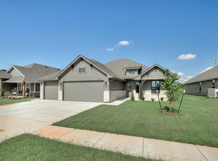 4901 Misty Wood Ln, Mustang, OK 73064