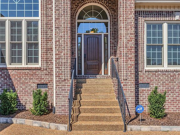 2nd image of 6068 Brentwood Chase Dr