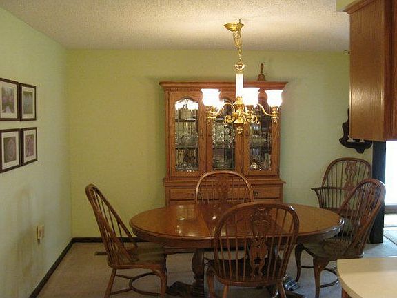 Dining Rm