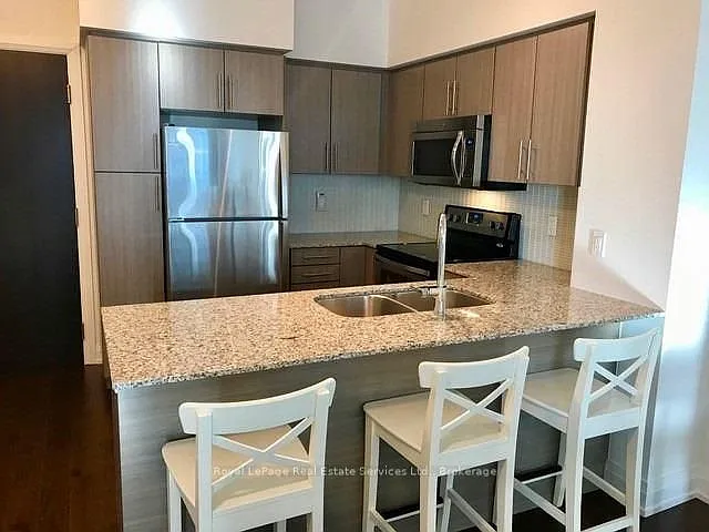 65 Speers Rd #907 — Photo 2