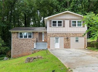 811 Corundum Ct, Stone Mountain, GA 30083