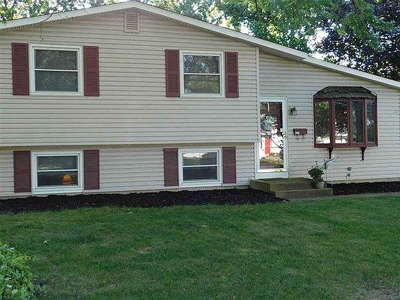 3rd image of 1721 Sterling Dr