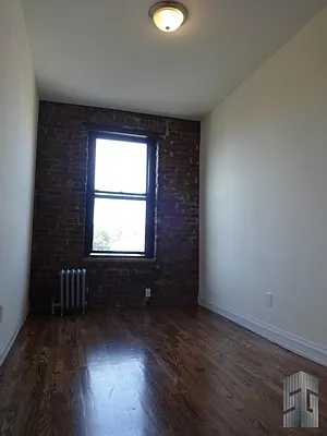 Rented by Skyline Group Real Estate | media 25