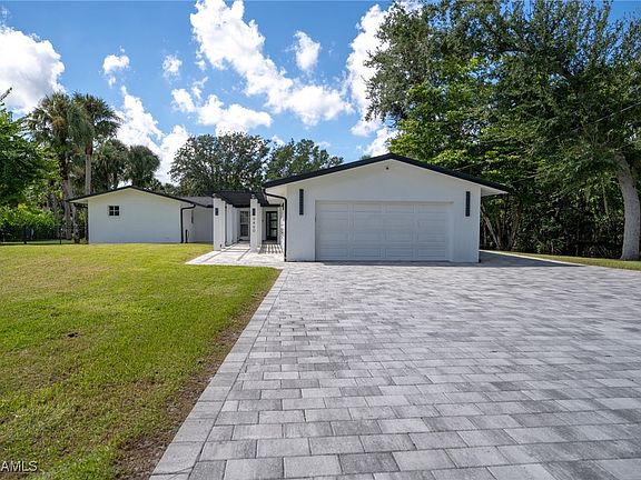 2nd image of 9460 Colony Dr