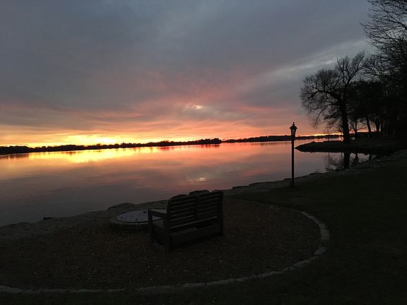 2nd image of 701 Lake Shore Dr