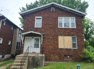 1820 James A Harvey Ln, Saint Louis, MO 63133