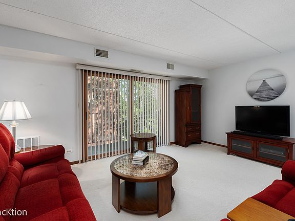 3rd image of 6400 W Belle Plaine Ave APT 403