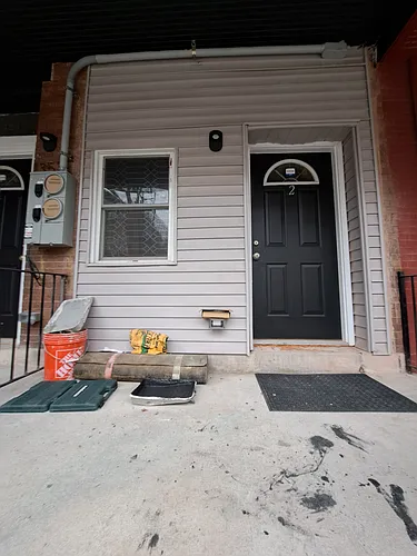 1353 W Jerome St #2 Photo 1