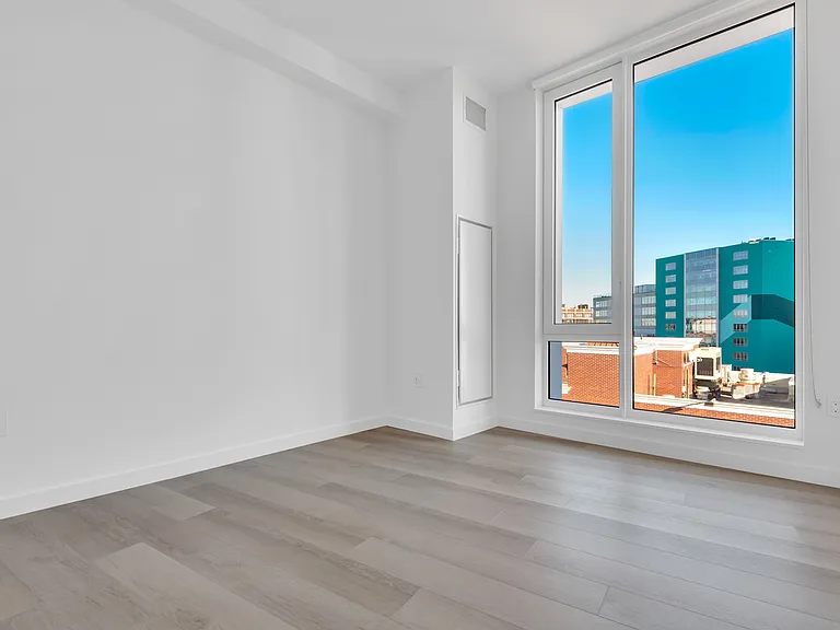 29-17 40th Ave #613 — Photo 4